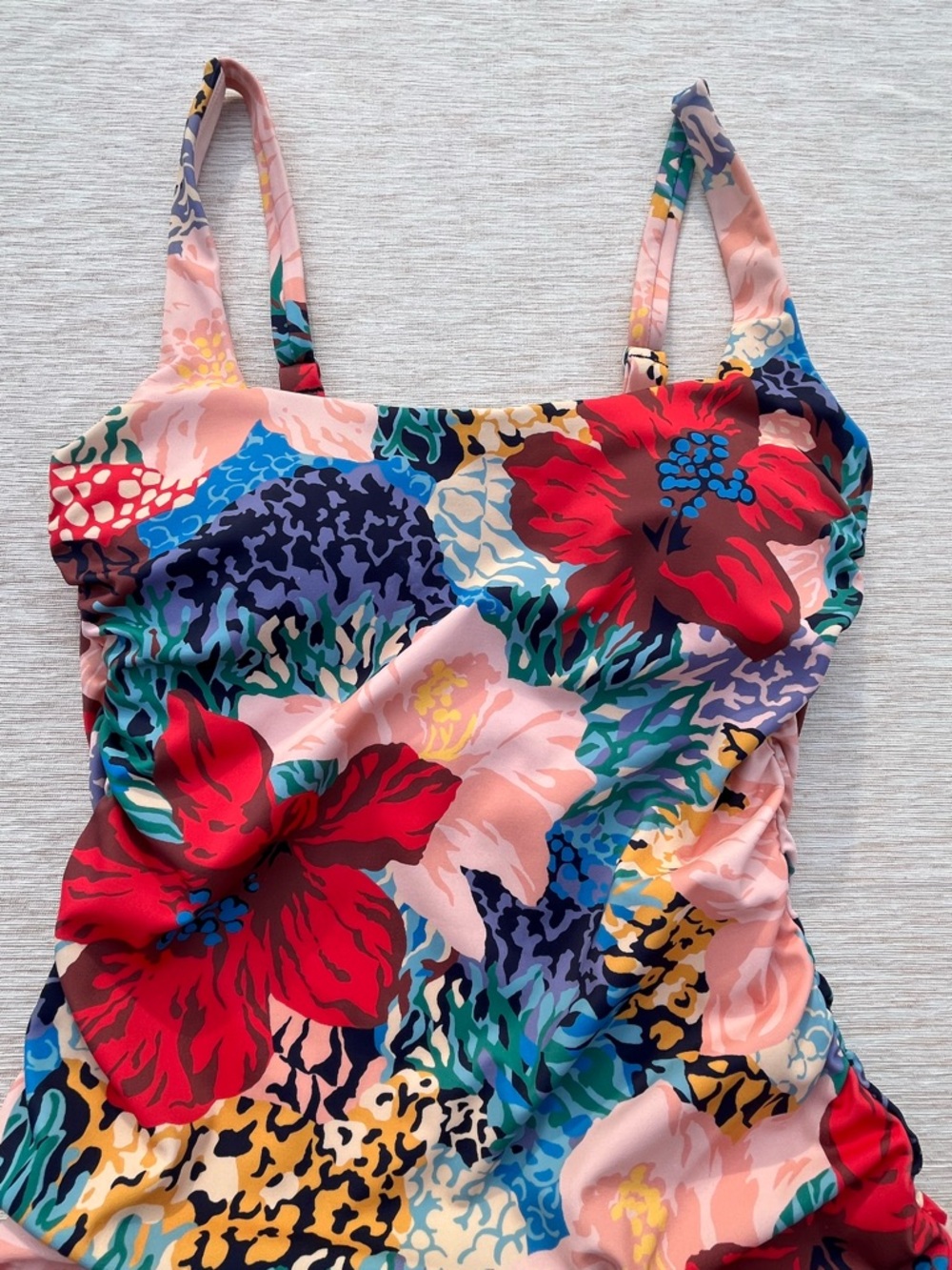 Athleta Women’s Swimsuit Bathing Suit Cream Multi Floral Tankini Top 34 B/C S/M - Picture 4 of 11